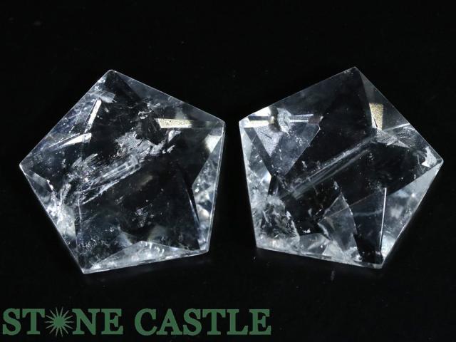 ☆一点物☆【置き石】五芒星 天然水晶 (レインボー入り) 約30mm (2個セット) No.08 天然石 パワーストーン