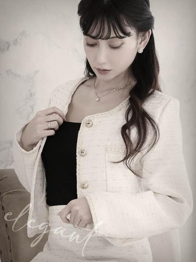 一部予約販売 キャバスーツ Belsia.LUX ラメツイード 白 ノーカラー 白