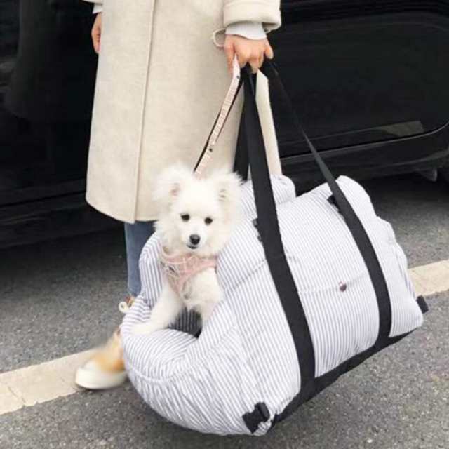 ペット用 ドライブボックス 小型犬 中型犬 猫 ペット 車用 ペット用 ドライブベッド 軽自動車 折り畳み式 清潔 通気 飛び出し防止リードの通販は