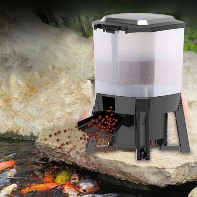 魚自動給餌器 ソーラー 自動給餌器 魚 屋内屋外魚のいる池用 【6L大容量 スマートタイマー 120°分散給餌設計 湿気防止】定時餌をやる 餌やり器 オートフィーダの通販は 18,590円