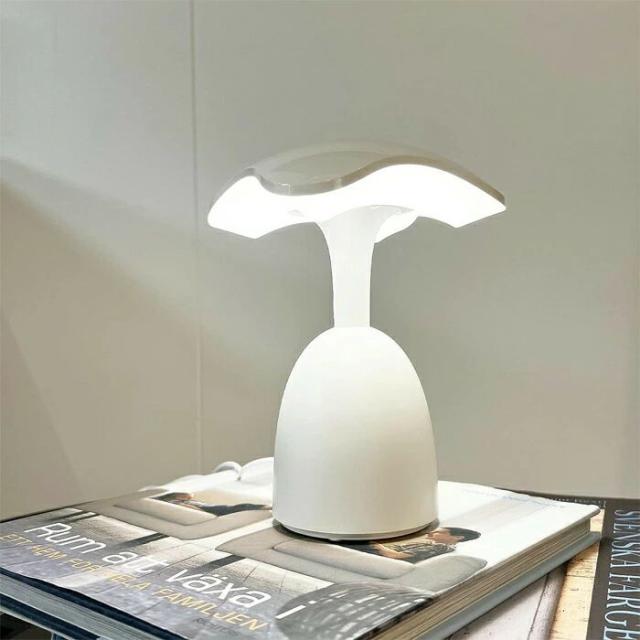 ベッドサイドランプ 卓上ライト テーブルライト 読書ライト リモコン操作 2400mAh 枕元ライト 授乳ライト タッチ式 無階段調光 色切り替え LEDライト インテリア照明 一人暮らし利便グッズ