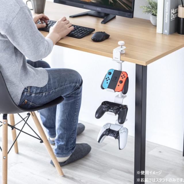 サンワサプライ クランプ付きゲームコントローラースタンド(ヘッドフォンホルダー付) ホワイト JY-STN2W の通販は