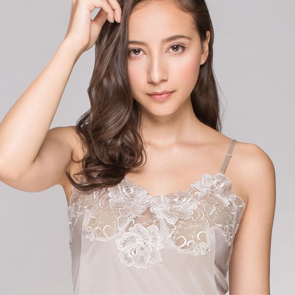 ボンレヴェール BonRevaire 豪華バラ柄チュールレース スリップ 日本製