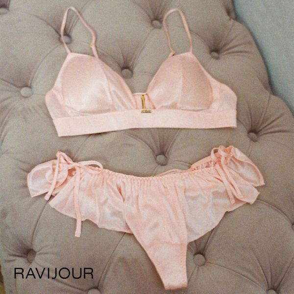 ブラジャー ラヴィジュール アドア ブラ＆Tバック ショーツセット ノンパテ セクシー RAVIJOUR 下着 レディース 送料無料