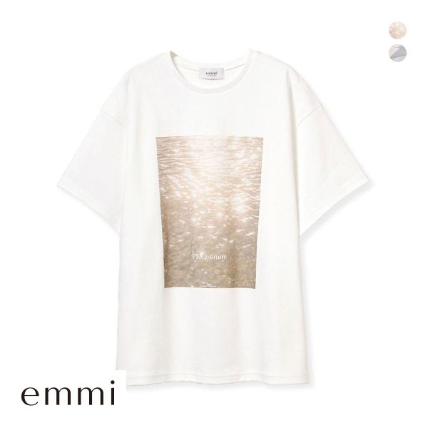 【送料無料】 エミ アトリエ IPSA／emmi フォトTシャツ emmi atelierの通販は