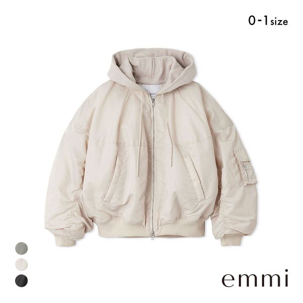エミ フード付き2wayボンバーブルゾン emmi 30%OFF 送料無料の通販はau