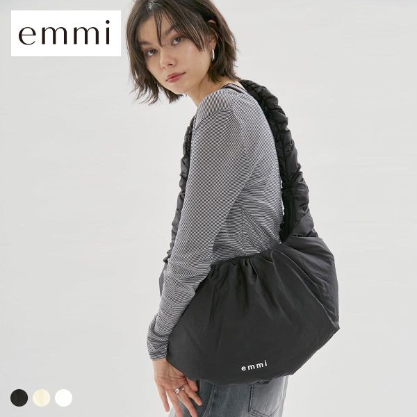 【送料無料】 エミ ギャザーディテールショルダーバッグ 撥水 emmi
