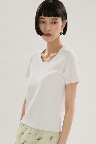 【メール便(20)】【送料無料】 エミ デコルテシンプルニット ウォッシャブル UVカット 接触冷感 emmi_1