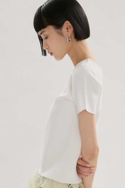 【メール便(20)】【送料無料】 エミ デコルテシンプルニット ウォッシャブル UVカット 接触冷感 emmi_3