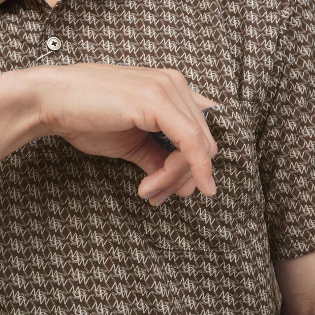 マンシングウェア　Munsingwear　ストレッチ SUNSCREEN モノグラムグラフィックプリント半袖ポロシャツ_7