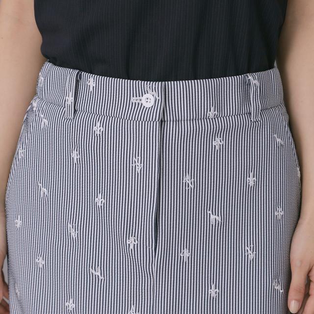アダバットネイビー ADABAT NAVY ストレッチ サッカーエンブロイダリータイトスカート レディス アダバットネイビー ADABAT NAVY ストレッチ サッカーエンブロイダリータイトスカート レディス