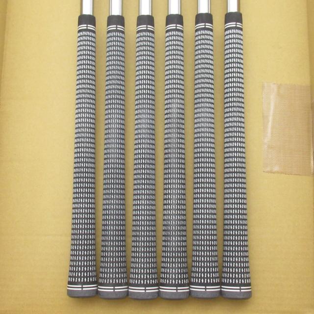 【中古ゴルフクラブ】ブリヂストン　BRIDGESTONE GOLF　221CB アイアン N.S.PRO MODUS3 TOUR 105　シャフト：N.S.PRO MODUS3 TOUR 105