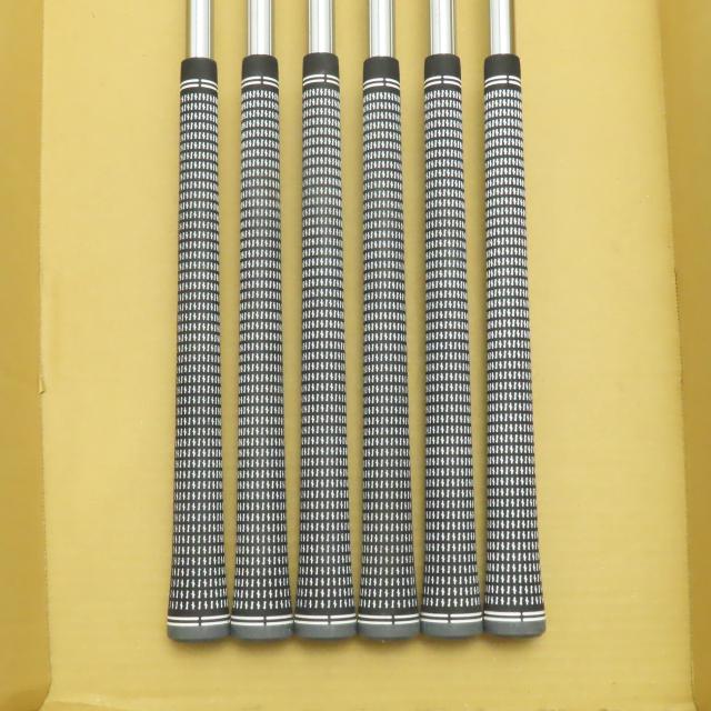 【中古ゴルフクラブ】ブリヂストン　BRIDGESTONE GOLF　221CB アイアン N.S.PRO MODUS3 TOUR 120　シャフト：N.S.PRO MODUS3 TOUR 120