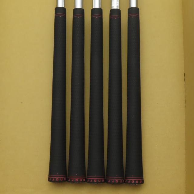 【中古ゴルフクラブ】オノフ　KURO　オノフ フォージド KURO(2021) アイアン N.S.PRO MODUS3 TOUR 105　シャフト：N.S.PRO MODUS3 TOUR…