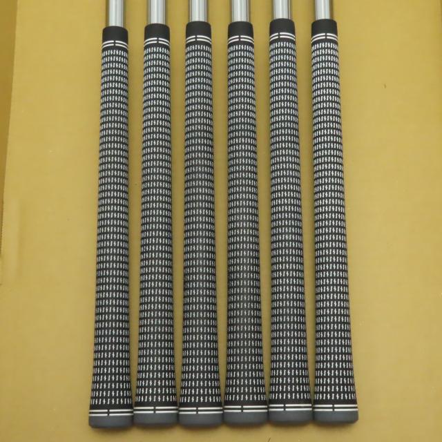 【中古ゴルフクラブ】ブリヂストン　BRIDGESTONE GOLF　221CB アイアン N.S.PRO MODUS3 TOUR 105　シャフト：N.S.PRO MODUS3 TOUR 105