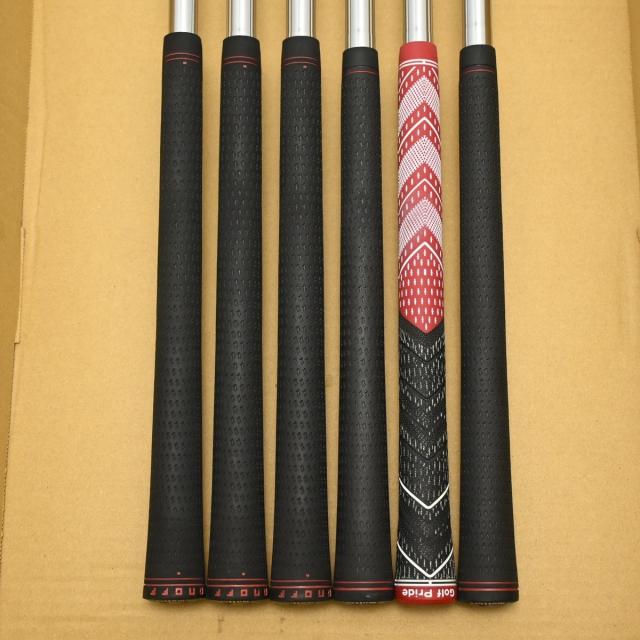 【中古ゴルフクラブ】オノフ　AKA　オノフ AKA(2022) アイアン N.S.PRO 950GH neo　シャフト：N.S.PRO 950GH neo