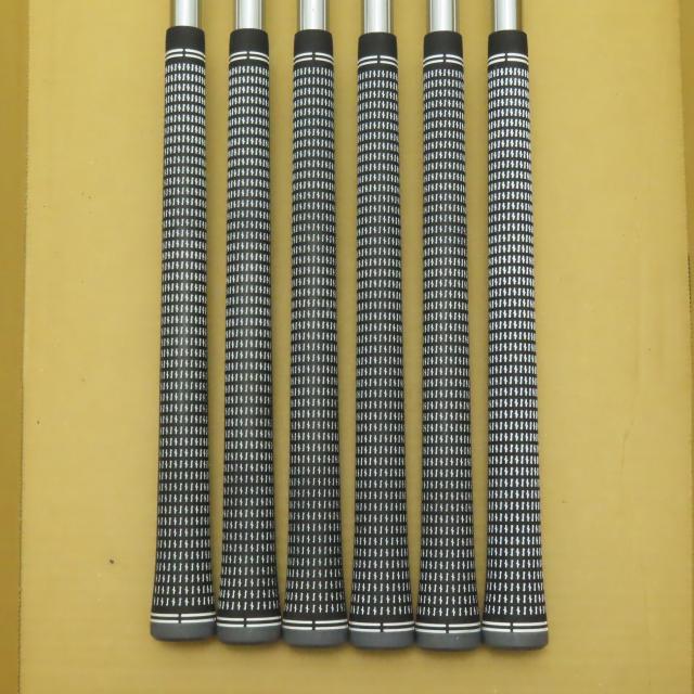 【中古ゴルフクラブ】ブリヂストン　BRIDGESTONE GOLF　221CB アイアン N.S.PRO MODUS3 TOUR 105　シャフト：N.S.PRO MODUS3 TOUR 105