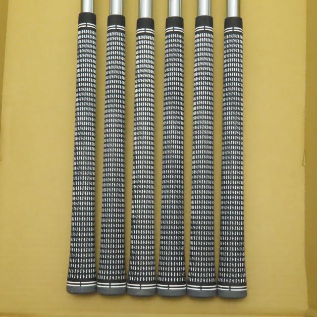 【中古ゴルフクラブ】ブリヂストン　BRIDGESTONE GOLF　221CB アイアン N.S.PRO MODUS3 TOUR 105　シャフト：N.S.PRO MODUS3 TOUR 105