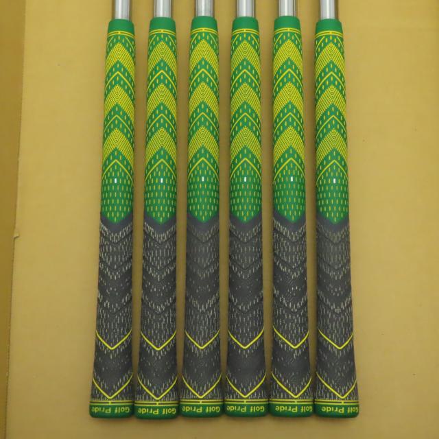 【中古ゴルフクラブ】ブリヂストン　BRIDGESTONE GOLF　221CB アイアン N.S.PRO MODUS3 TOUR 105　シャフト：N.S.PRO MODUS3 TOUR 105