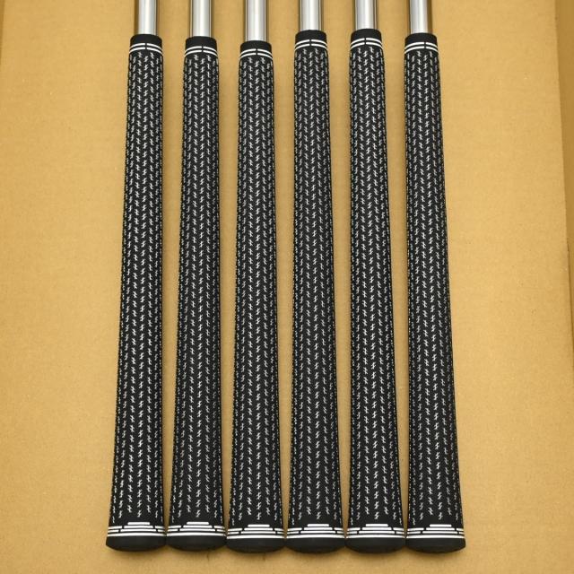 【中古ゴルフクラブ】コブラ　KING　キング TOUR アイアン N.S.PRO MODUS3 TOUR 115　シャフト：N.S.PRO MODUS3 TOUR 115