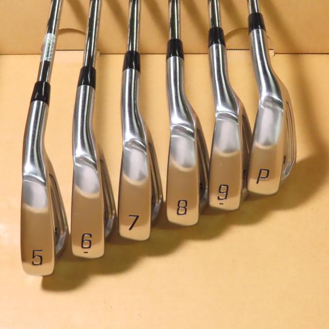 【中古ゴルフクラブ】ブリヂストン　BRIDGESTONE GOLF　222CB+ アイアン N.S.PRO ZELOS 8　シャフト：N.S.PRO ZELOS 8