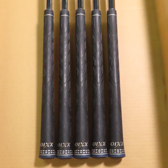 【中古ゴルフクラブ】ダンロップ　XXIO　ゼクシオ(2018) アイアン N.S.PRO 870GH DST for XXIO　シャフト：N.S.PRO 870GH DST for XXIO