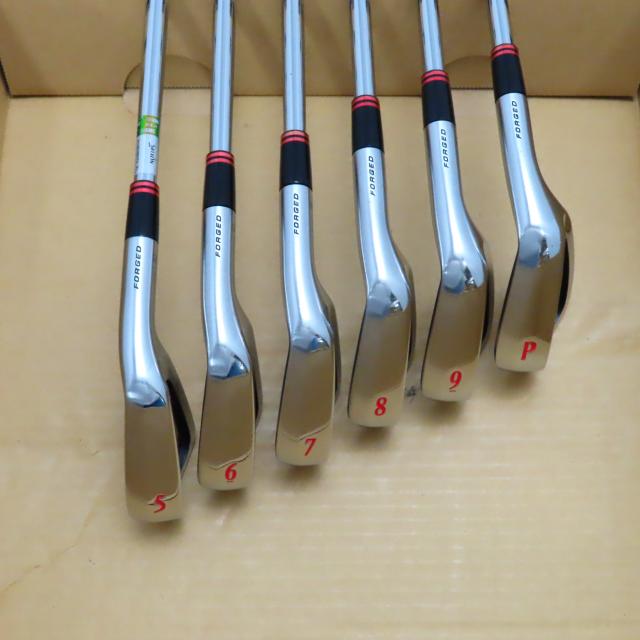 【中古ゴルフクラブ】ダンロップ　SRIXON　スリクソン Z565 Limited Red アイアン N.S.PRO MODUS3 TOUR 120　シャフト：N.S.PRO MODUS3…
