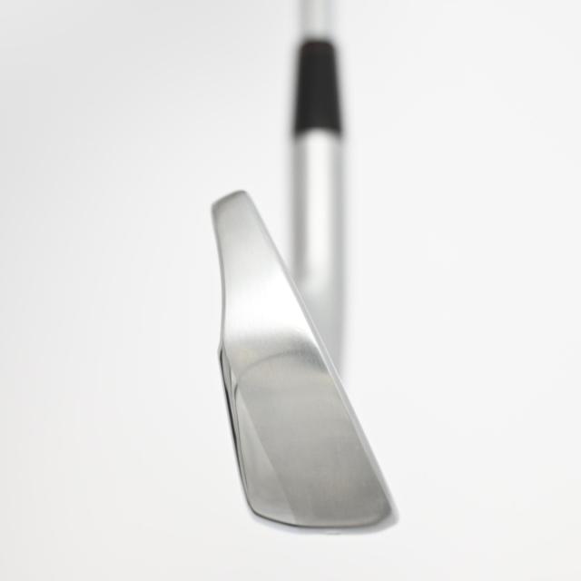 【中古ゴルフクラブ】オノフ　KURO　ONOFF FORGED KURO(2025) アイアン N.S.PRO 950GH neo　シャフト：N.S.PRO 950GH neo