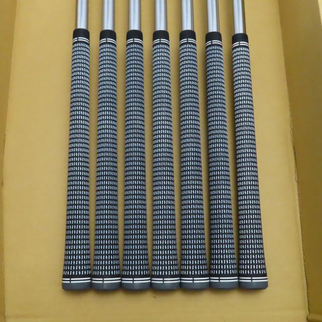 【中古ゴルフクラブ】ブリヂストン　BRIDGESTONE GOLF　242CB+ アイアン N.S.PRO MODUS3 TOUR 105　シャフト：N.S.PRO MODUS3 TOUR 105