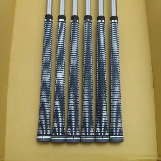 【中古ゴルフクラブ】ブリヂストン　BRIDGESTONE GOLF　221CB アイアン N.S.PRO MODUS3 TOUR 115　シャフト：N.S.PRO MODUS3 TOUR 115