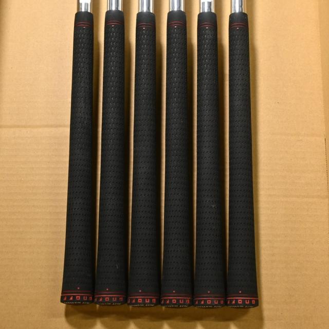 【中古ゴルフクラブ】オノフ　AKA　オノフ AKA(2024) アイアン N.S.PRO 950GH neo　シャフト：N.S.PRO 950GH neo