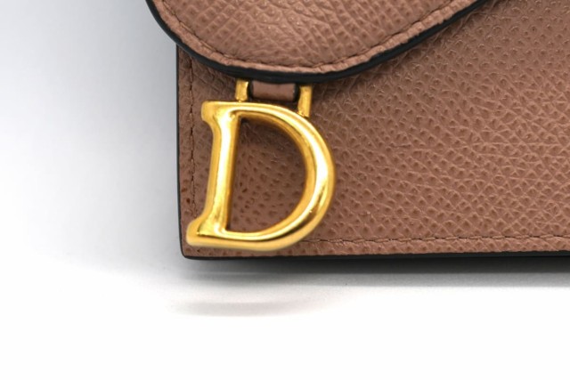 Christian Dior SADDLE クリスチャンディオール サドル ロータスウォレット コンパクト 三つ折り財布 グレインドカーフスキン  レザー ブラッシュ ピンクベージュ S5652CBAA 【中古】の通販はau PAY マーケット - OPINIONマーケット | au PAY  マーケット－通販サイト