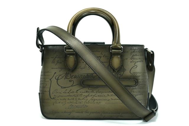 BERLUTI ベルルッティ トゥジュール ガリバー スクリットレザー メッセンジャー オリーブ M257782【中古】新古品の通販は 134,000円