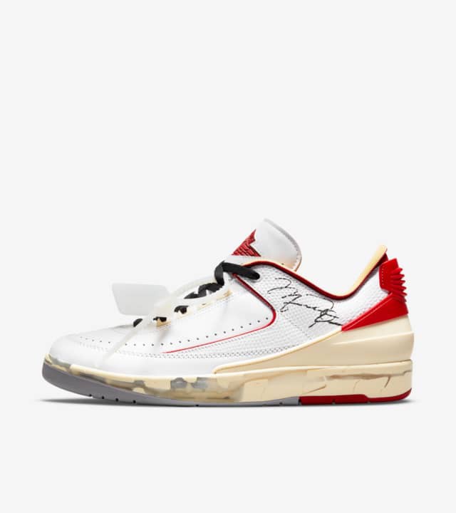 Off-White × Nike Air Jordan 2 Low White and Varsity Red オフホワイト × ナイキエアジョーダン2 ホワイト アンド バーシティ レッ