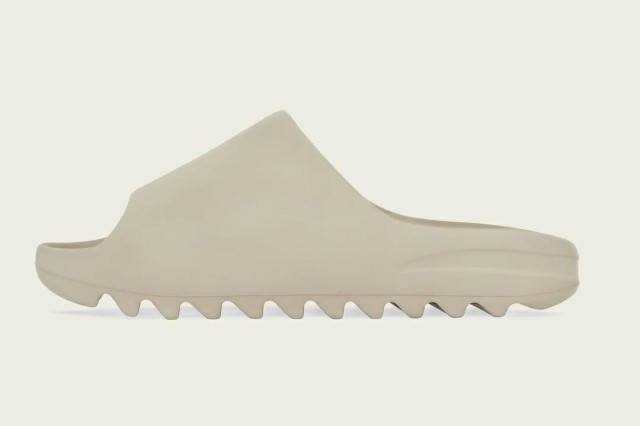 YEEZY Slide Pure アディダス イージー スライド ピュア GW1934