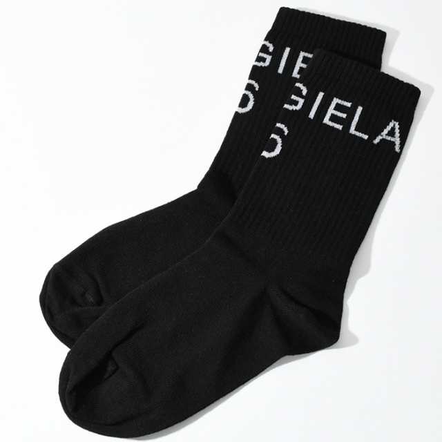 MM6 MAISON MARGIELA エムエムシックス メゾン マルジェラ ソックス 靴下 MAISON MARGIELA  S52TL0028S17945 クルーソックス ロゴ ブラッ｜au PAY マーケット