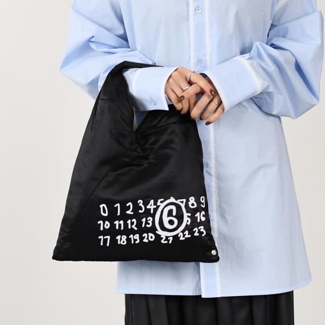 MM6 MAISON MARGIELA エムエムシックス メゾン マルジェラ バッグ ハンドバッグ Japanese ジャパニーズ バッグ S54WD0043 P7184 レディース ユニセックス ブラック ナンバーロゴの通販は 37,505円