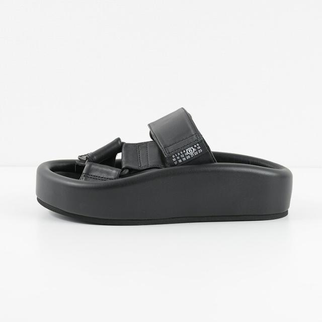 mm6 メゾンマルジェラ　オシャレなプラットフォームサンダル（箱付き）値下げ MM6 Maison Margiela プラットフォーム サンダル | ブラック