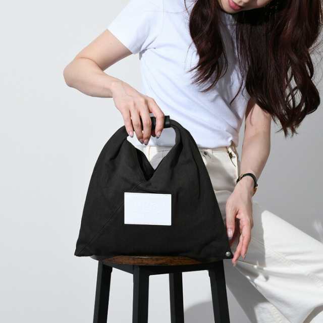 MM6 MAISON MARGIELA BAG エムエムシックス メゾン マルジェラ バッグ ロゴハンドバッグ SB6WD0013P5547  レディース BLACK ブラック シン｜au PAY マーケット