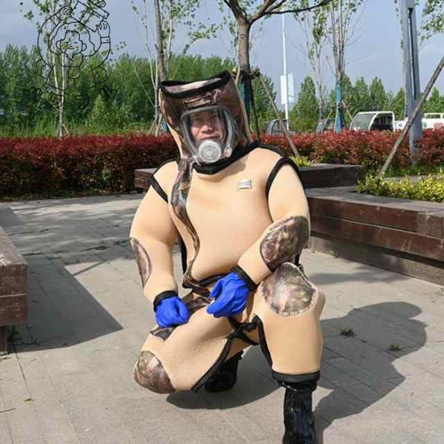 季節限定アイテム 品質安心 送料無料 収納袋付き 万全防護服 レビュー高評価 スズメバチ駆除用蜂防護服 ファン付き 害虫駆除 扇風機4つ付き！スズメ蜂 収納便利 通気性 突き出るマスク つなぎ服 即納対応中