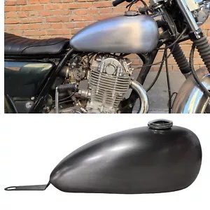SR400用 ブラックタンク　カギ有ります！！ SR400用 ブラックタンク カギ有ります！！ - メルカリ