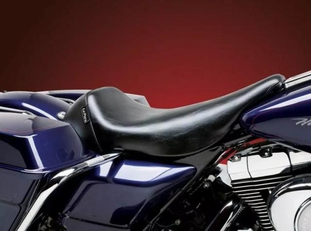 ハーレーツーリングモデル Le Pera シングルシート ハーレーツーリングモデル Le Pera シングルシート Harley