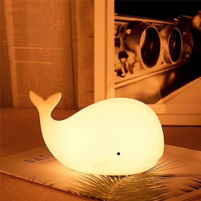 子供たちが光るクジラの形をしたナイトライト7色のUsb充電式シリコンルームデコレーションテーブルランプパーフェクトベビーギフト｜au PAY マーケット