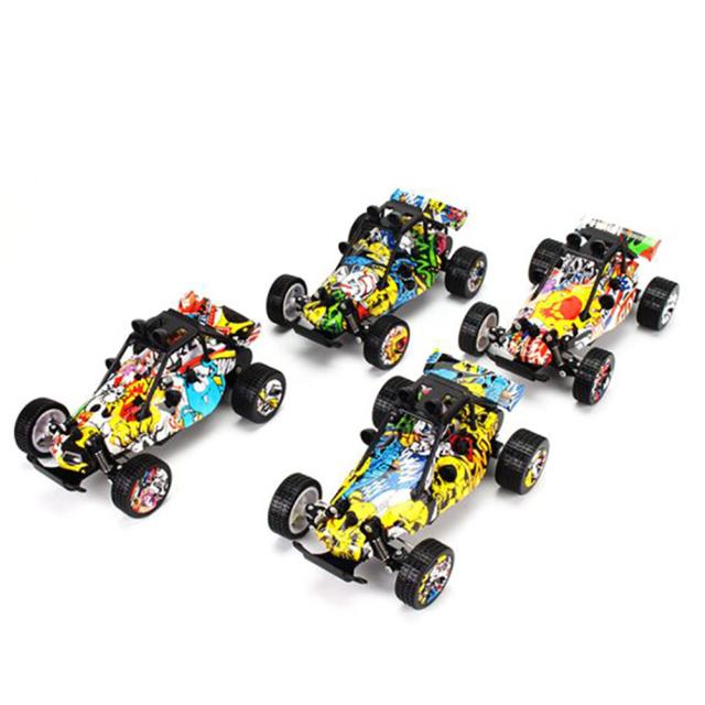2.4 グラムリモートコントロールドリフトカー 1:20 子供充電式迷彩グラフィティリモートコントロールカーのおもちゃのギフト子供のための ドローン