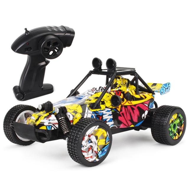 2.4 グラムリモートコントロールドリフトカー 1:20 子供充電式迷彩グラフィティリモートコントロールカーのおもちゃのギフト子供のための ドローン