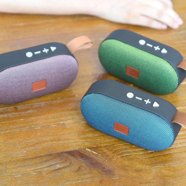 スマートフォンラップトップHdオーディオサブウーファーワイヤレススピーカー用T7ポータブル屋外ワイヤレスBluetooth互換4.2Tfスピーカー ポータブルラジオ