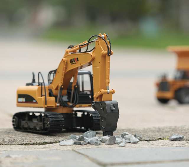 Huina 1560 1/14 16ch Alloy Rc Broken Drilling Truck Toys Engineering Construction Car Vehicle With Sound Light