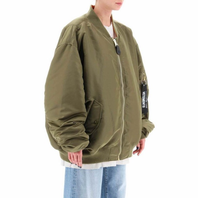 VETEMENTS ヴェトモン Colori misti Vetements reversible bomber jacket with double  zipper ジャケット レディース 春夏2023 UE63JA121｜au PAY マーケット