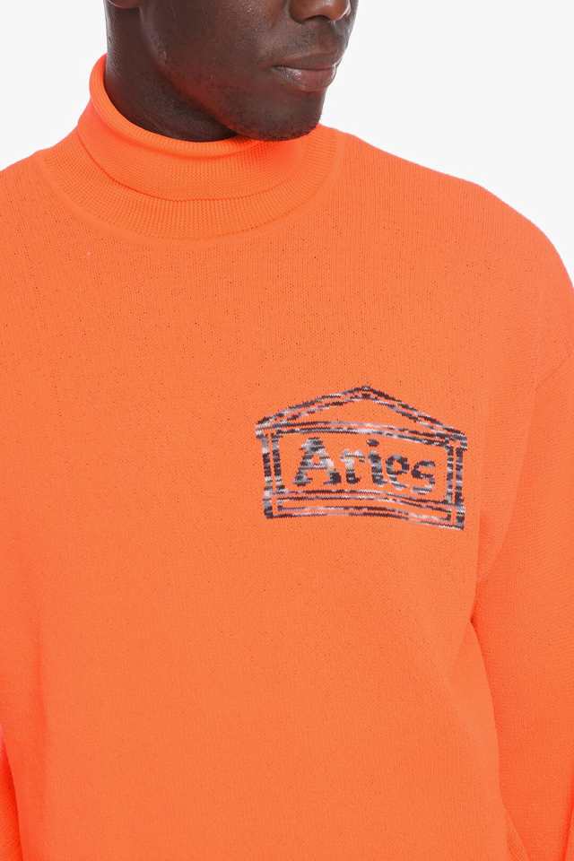 ARIES アリーズ Orange ニットウェア FTAR20024 FLUO メンズ STRETCHY COTTON TEMPLE  TURTLENECK SWEATER WITH JACQUARD LOGO 【関税・送｜au PAY マーケット