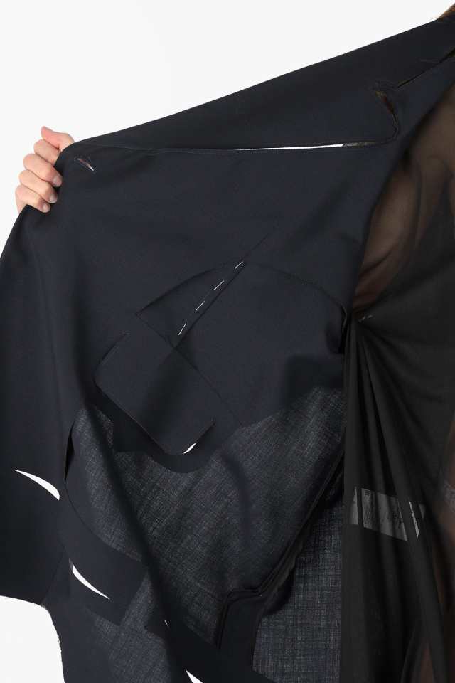 MAISON MARGIELA メゾン マルジェラ Black コート S29AM0291 S35921 511 レディース MM0 MOHAIR AND VIRGIN WOOL DOUBLE-BREASTED CAPE の通販はau PAY マーケット - BRANDSHOP・クラージュ | au PAY マーケット-通販サイト